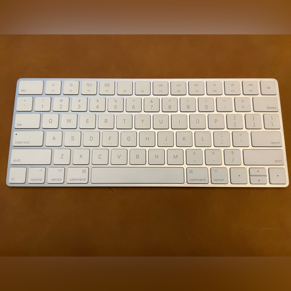 Apple Magic Wireless Keyboard